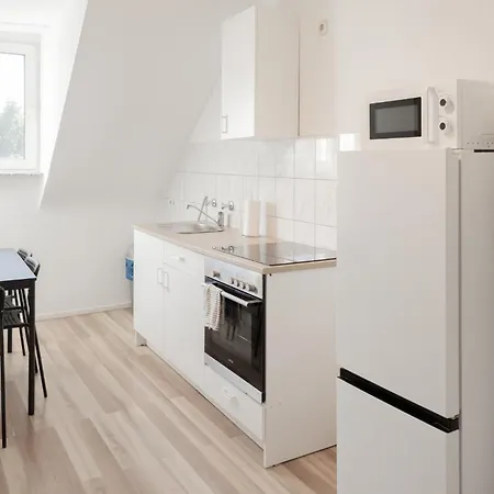 Bege Staybiz Comfort Apartman *